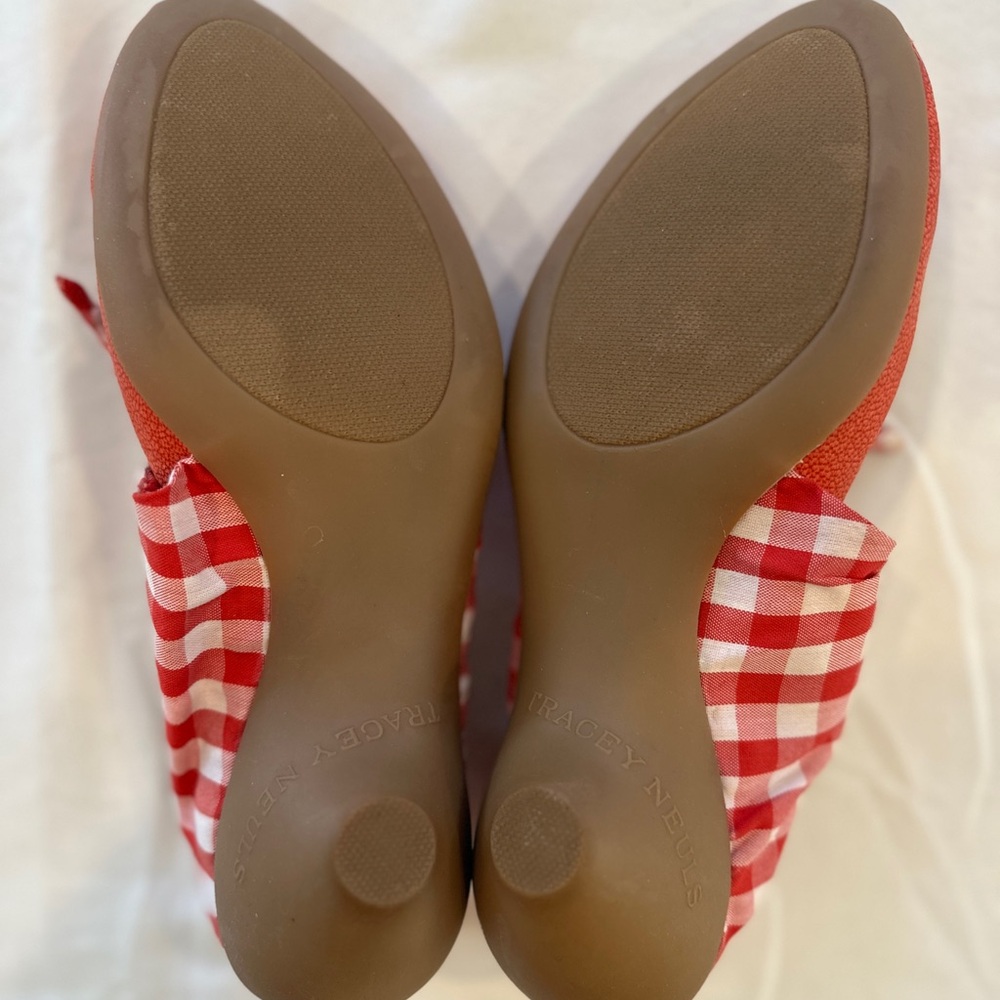 Tracey Neuls picnic pumps - Picture 5 of 7